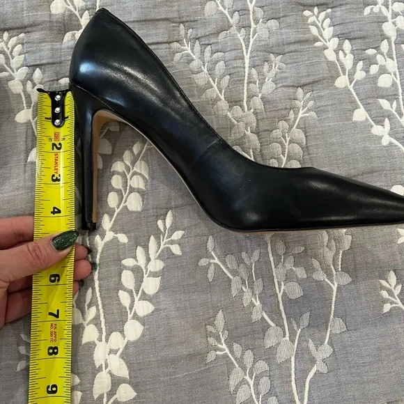 Shoes/ Heels/ Pumps, brand Vince Camuto, size 10, color black - Picture 8 of 15